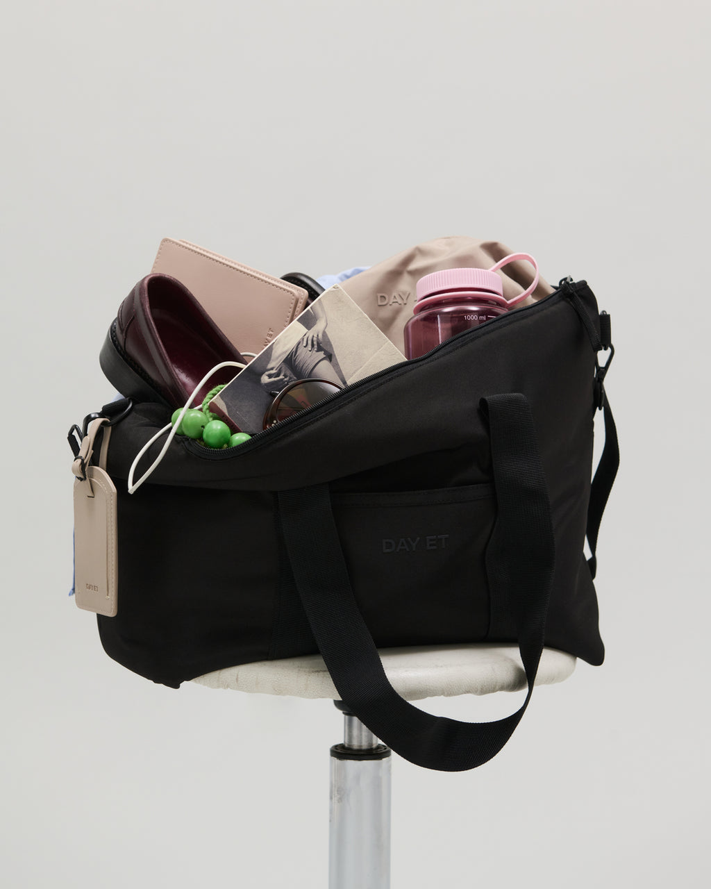 Large Tonal Carry On Resväska