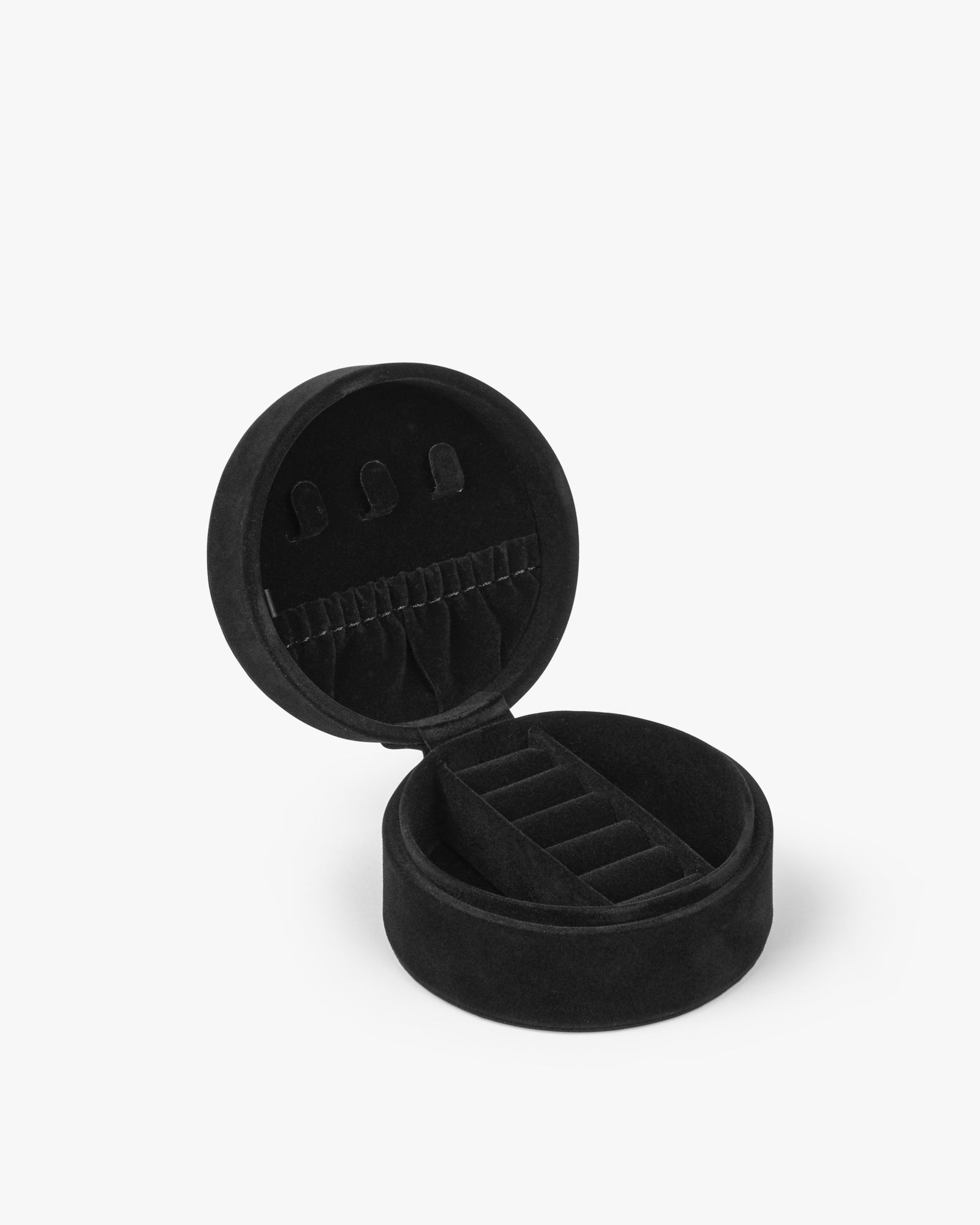 Day Velvet Jewelry Round