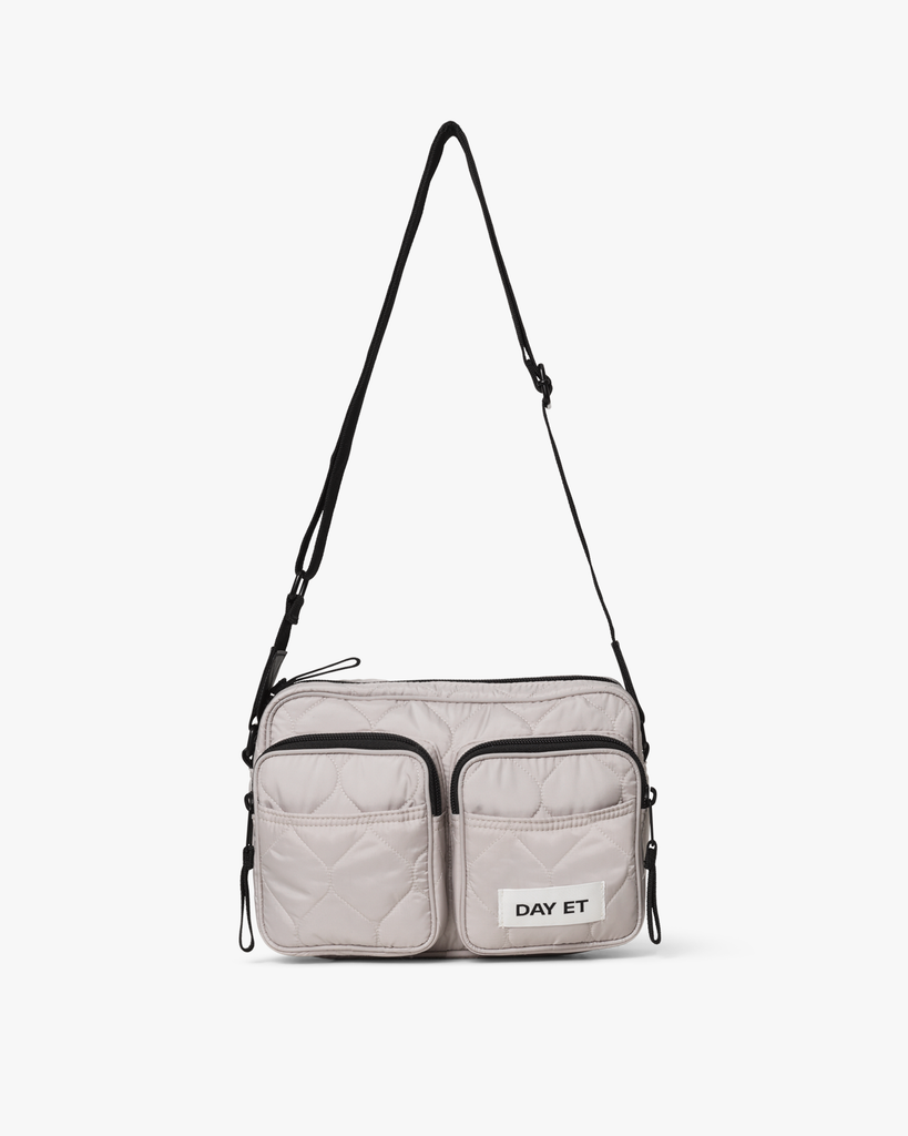 Day Gweneth RE-Q Dash SB D