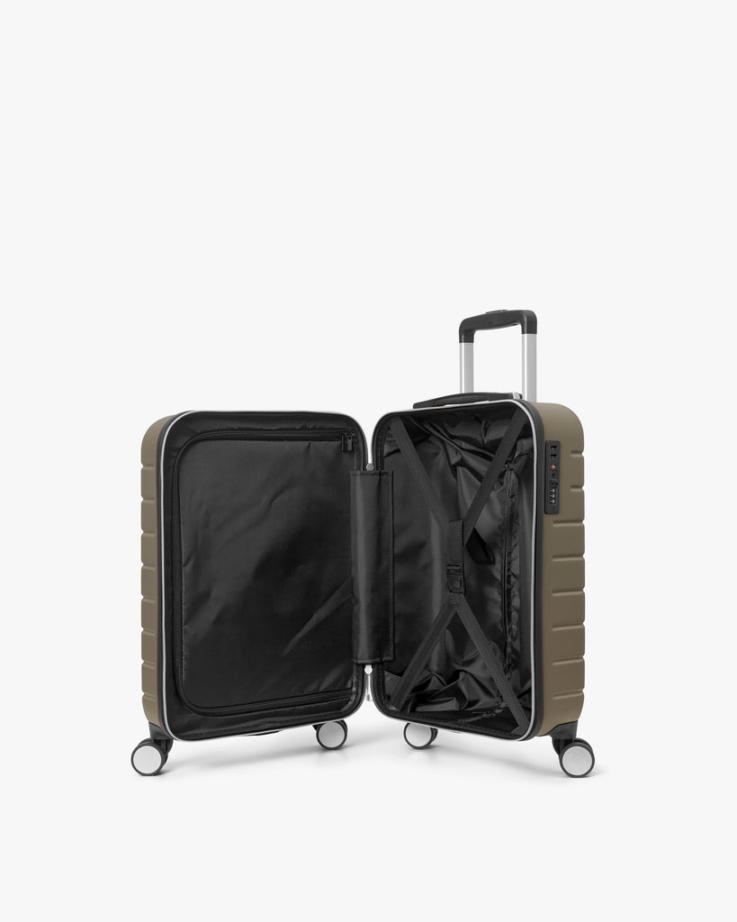 Day CPT 20" Suitcase Lux