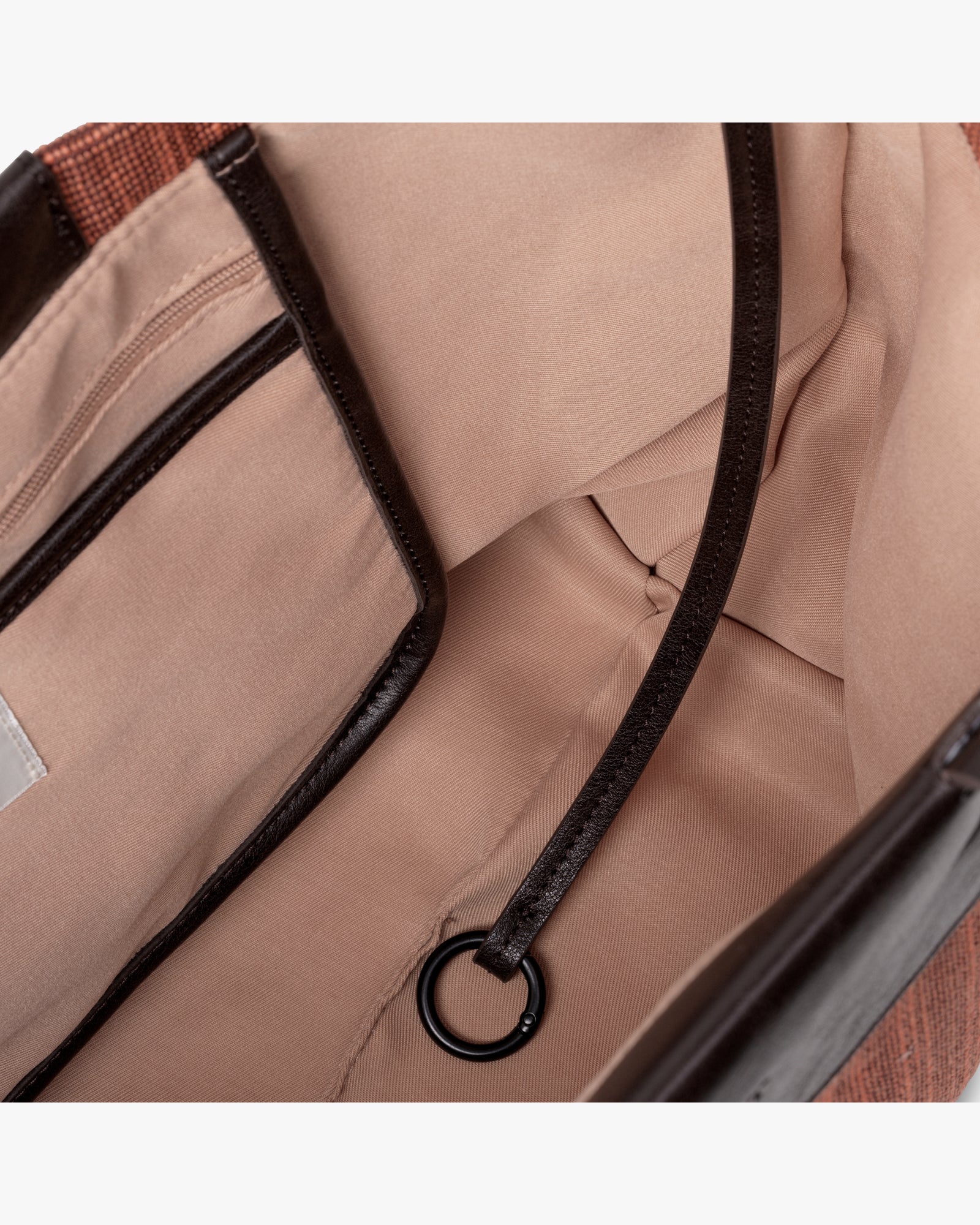 Day Raas Structure Bag