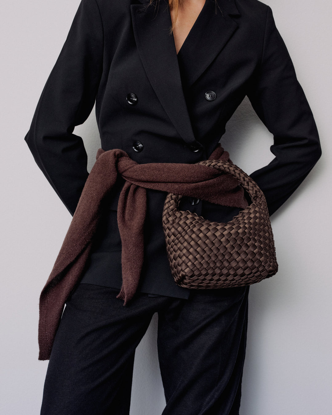 Small Hand-Braided Neoprene Crossbody Handväska
