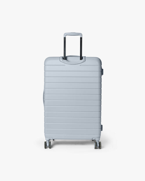 Large 28" Tonal Logo Check-In Kuffert